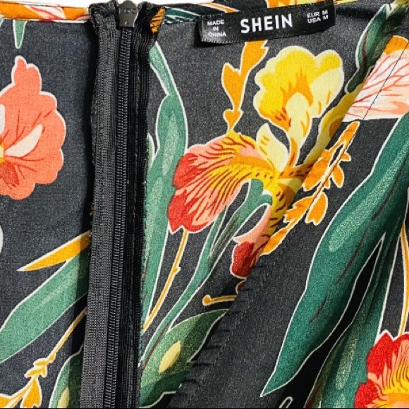Floral Jumpsuit. Brand: SHEIN. Size: M Mid flare sleeves - Picture 3 of 3
